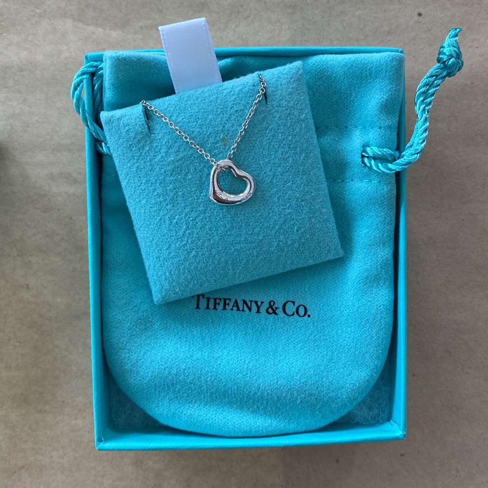 Tiffany’s Open Heart Necklace ❤️